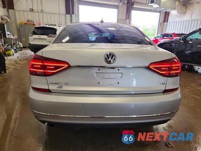 Zdjęcie 6 z 12 samochodu: 2018 VOLKSWAGEN PASSAT SE VIN:1VWBA7A35JC040319 - miniatura