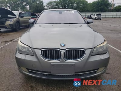 Piąte zdjęcie samochodu w środku: 2010 BMW 528 I VIN:WBANU5C58AC126537 - miniatura