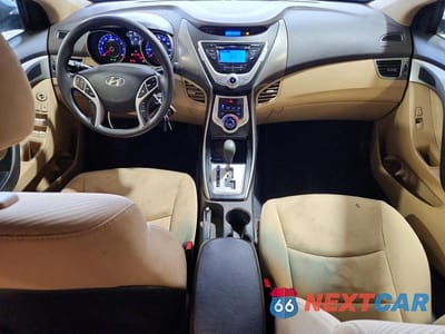 Zdjęcie 8 z 12 samochodu: 2012 HYUNDAI ELANTRA VIN:KMHDH4AE4CU306347 - miniatura