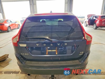 Zdjęcie 6 z 12 samochodu: 2012 VOLVO XC60 T6 VIN:YV4902DZ9C2269535 - miniatura