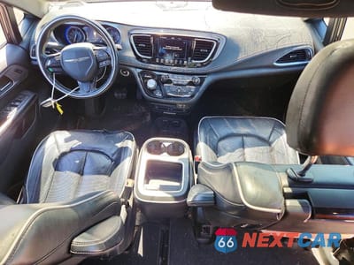 Zdjęcie 8 z 13 samochodu: 2019 CHRYSLER PACIFICA LIMITED VIN:2C4RC1GGXKR605403 - miniatura