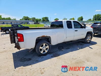 Trzecie zdjęcie samochodu z tyłu: 2012 CHEVROLET SILVERADO K2500 HEAVY DUTY LT VIN:1GC2KXCG6CZ321979 - miniatura
