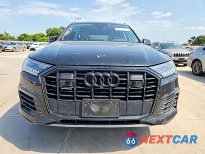 Piąte zdjęcie samochodu w środku: 2022 AUDI Q7 PREMIUM PLUS VIN:WA1LJBF72ND006452 - miniatura