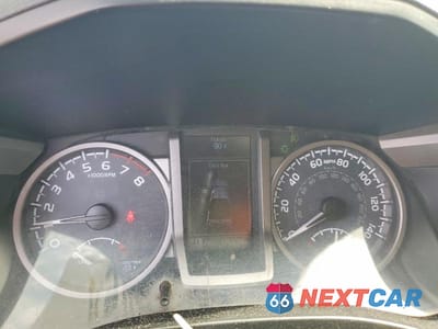 Zdjęcie 9 z 12 samochodu: 2017 TOYOTA TACOMA SR5 V6 VIN:3TMAZ5CN1HM030731 - miniatura