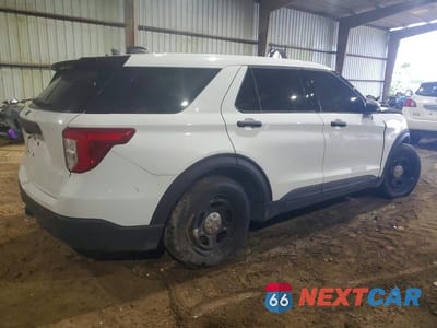 Trzecie zdjęcie samochodu z tyłu: 2024 FORD EXPLORER POLICE INTERCEPTOR VIN:1FM5K8AB1RGA67169 - miniatura