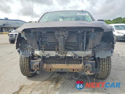 Piąte zdjęcie samochodu w środku: 2017 NISSAN TITAN S VIN:1N6AA1EJ8HN522119 - miniatura