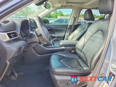 Zdjęcie 7 z 13 samochodu: 2022 TOYOTA HIGHLANDER XLE VIN:5TDHZRBH6NS203897 - miniatura