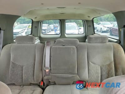 Zdjęcie 10 z 14 samochodu: 2004 CHEVROLET SUBURBAN C1500 VIN:3GNEC16Z84G294989 - miniatura