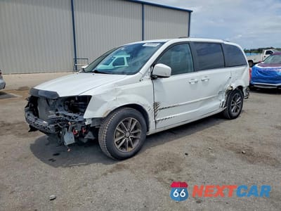 2017 DODGE GRAND CARAVAN SXT 2C4RDGCG3HR696450 - główne zdjęcie licytacji z USA - miniatura