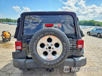 Zdjęcie 6 z 12 samochodu: 2013 JEEP WRANGLER SPORT VIN:1C4AJWAGXDL533459 - miniatura