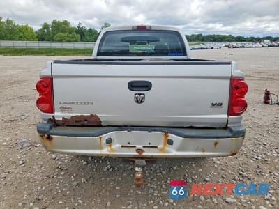 Zdjęcie 6 z 12 samochodu: 2006 DODGE DAKOTA QUAD SLT VIN:1D7HW48N16S710908 - miniatura