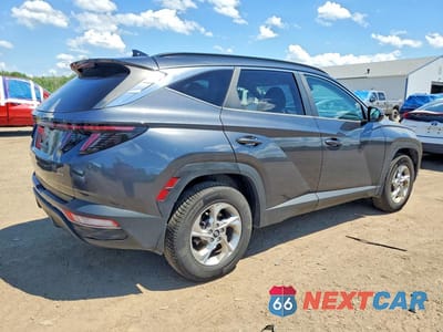 Trzecie zdjęcie samochodu z tyłu: 2022 HYUNDAI TUCSON SEL VIN:5NMJBCAEXNH039972 - miniatura