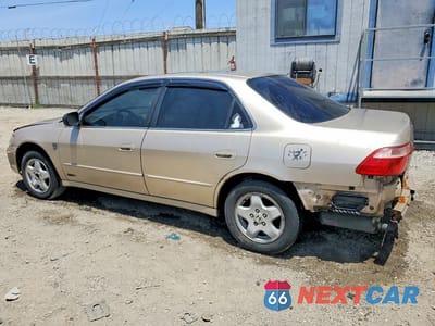 Drugie zdjęcie samochodu z przodu: 2000 HONDA ACCORD EX VIN:1HGCG1657YA047924 - miniatura