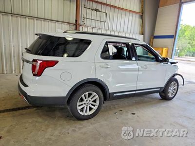 Trzecie zdjęcie samochodu z tyłu: 2017 FORD EXPLORER XLT VIN:1FM5K7D87HGE12391 - miniatura
