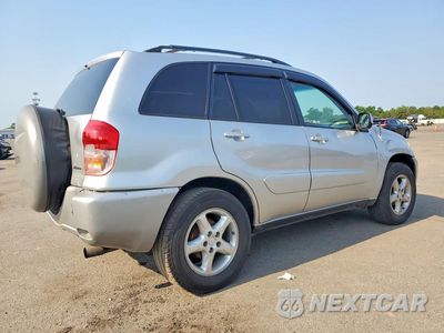 Trzecie zdjęcie samochodu z tyłu: 2002 TOYOTA RAV4 BASE VIN:JTEHH20V826034380 - miniatura