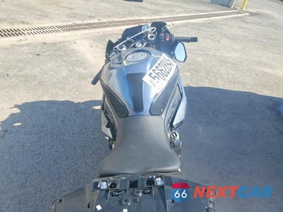 Zdjęcie 6 z 9 samochodu: 2025 BMW S 1000 RR VIN:WB10P2308S6L47463 - miniatura