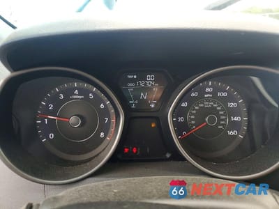 Zdjęcie 9 z 12 samochodu: 2013 HYUNDAI ELANTRA GLS VIN:5NPDH4AE3DH288990 - miniatura