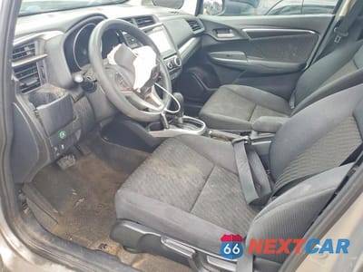 Zdjęcie 7 z 13 samochodu: 2018 HONDA FIT EX VIN:3HGGK5H83JM711207 - miniatura