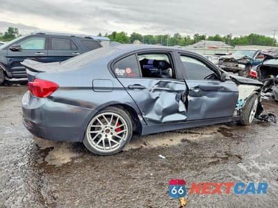 Trzecie zdjęcie samochodu z tyłu: 2017 BMW 330 XI VIN:WBA8D9G36HNU64126 - miniatura