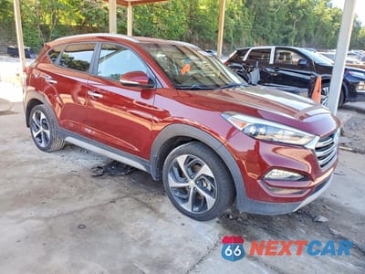 Czwarte zdjęcie samochodu z boku: 2018 HYUNDAI TUCSON LIMITED VIN:KM8J33A2XJU819309 - miniatura
