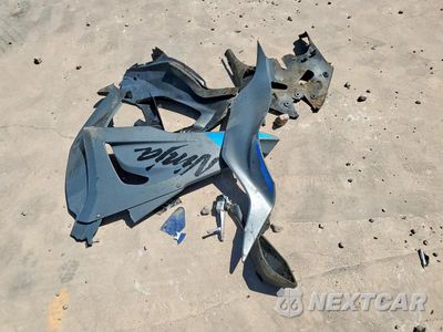 Zdjęcie 9 z 10 samochodu: 2026 KAWASAKI ZX636 K VIN:JKBZXJK1XTA015575 - miniatura