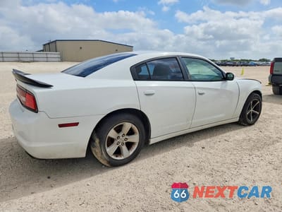 Trzecie zdjęcie samochodu z tyłu: 2014 DODGE CHARGER SE VIN:2C3CDXBG6EH307006 - miniatura