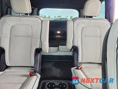 Zdjęcie 10 z 14 samochodu: 2025 LINCOLN AVIATOR BLACK LABEL VIN:5LM5J9XC7SGL28932 - miniatura