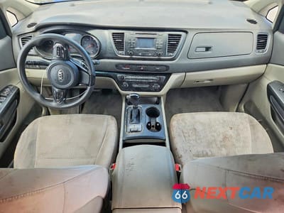 Zdjęcie 8 z 13 samochodu: 2017 KIA SEDONA LX VIN:KNDMB5C18H6228432 - miniatura