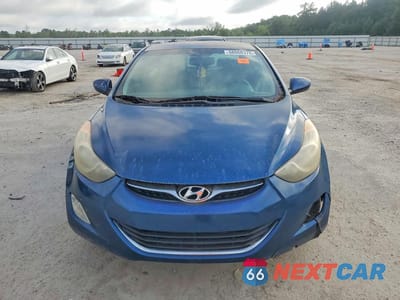 Piąte zdjęcie samochodu w środku: 2013 HYUNDAI ELANTRA GLS VIN:KMHDH4AE3DU998375 - miniatura