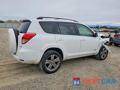 Trzecie zdjęcie samochodu z tyłu: 2008 TOYOTA RAV4 SPORT VIN:JTMBK32V586043738 - miniatura