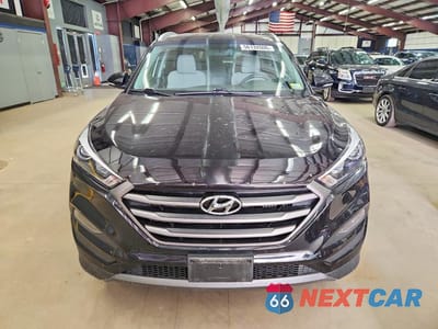Piąte zdjęcie samochodu w środku: 2016 HYUNDAI TUCSON ECO VIN:KM8J3CA22GU043878 - miniatura