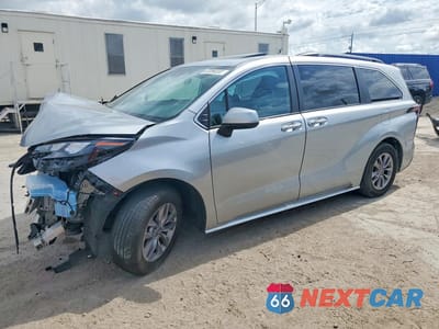 2025 TOYOTA SIENNA XLE 8-PASSENGER 5TDYRKEC2SS227911 - główne zdjęcie licytacji z USA - miniatura