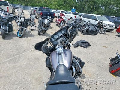Zdjęcie 6 z 9 samochodu: 2014 HARLEY-DAVIDSON FLHTK ELECTRA GLIDE ULTRA LIMITED VIN:1HD1KEL13EB636471 - miniatura
