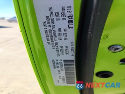 Zdjęcie 12 z 12 samochodu: 2015 DODGE CHALLENGER SXT PLUS VIN:2C3CDZBT1FH750609 - miniatura