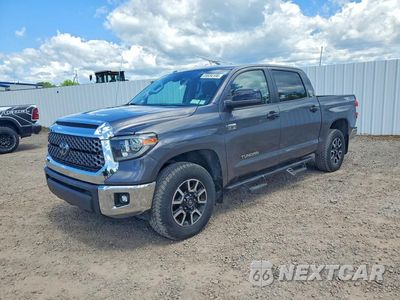 2018 TOYOTA TUNDRA CREWMAX SR5 5TFDY5F19JX685079 - główne zdjęcie licytacji z USA - miniatura