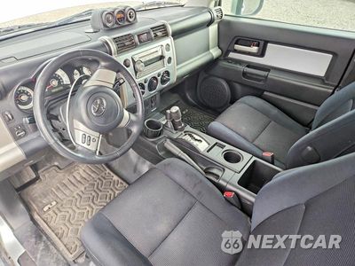 Zdjęcie 8 z 13 samochodu: 2007 TOYOTA FJ CRUISER BASE VIN:JTEBU11F170098581 - miniatura