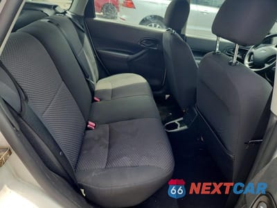 Zdjęcie 10 z 12 samochodu: 2005 FORD FOCUS ZX5 VIN:3FAFP37N55R107759 - miniatura
