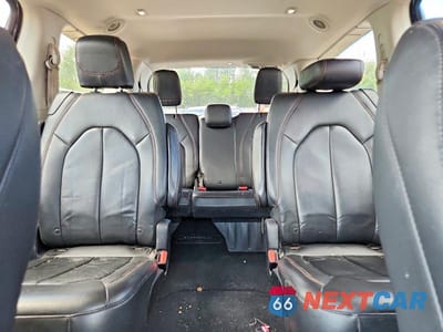 Zdjęcie 10 z 13 samochodu: 2017 CHRYSLER PACIFICA TOURING L VIN:2C4RC1BG8HR523878 - miniatura