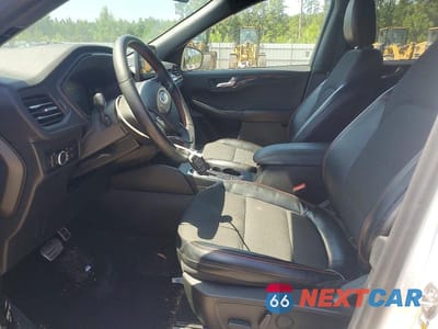 Zdjęcie 7 z 13 samochodu: 2023 FORD ESCAPE ST LINE VIN:1FMCU0MN9PUA25677 - miniatura