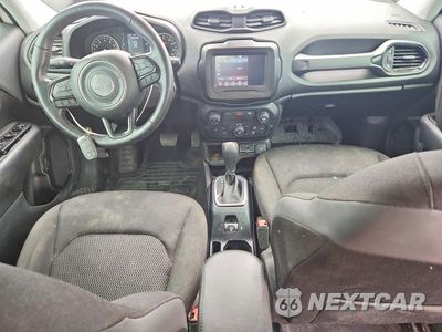 Zdjęcie 8 z 13 samochodu: 2020 JEEP RENEGADE LATITUDE VIN:ZACNJABB8LPL48891 - miniatura