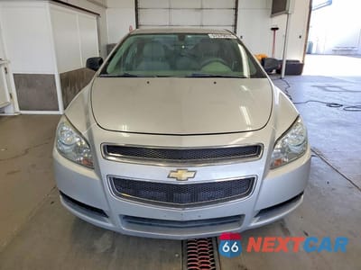 Piąte zdjęcie samochodu w środku: 2010 CHEVROLET MALIBU LS VIN:1G1ZA5EB9AF311414 - miniatura