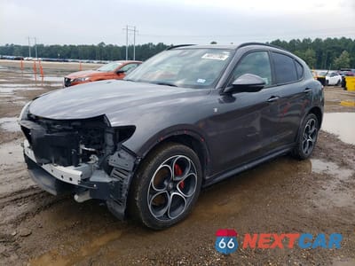 2022 ALFA ROMEO STELVIO TI ZASPAKBN0N7D32722 - główne zdjęcie licytacji z USA - miniatura