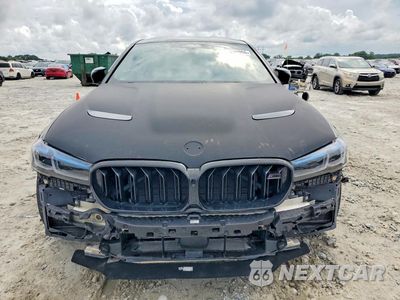 Piąte zdjęcie samochodu w środku: 2021 BMW M5 VIN:WBS83CH08MCG82044 - miniatura