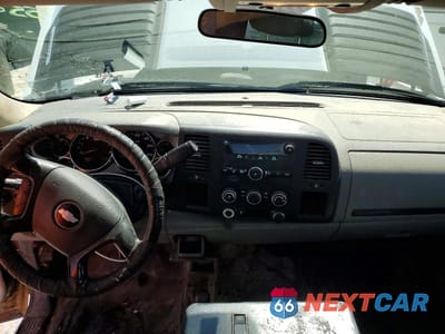 Zdjęcie 8 z 12 samochodu: 2013 CHEVROLET SILVERADO K2500 HEAVY DUTY VIN:1GB0KVCG4DF136848 - miniatura