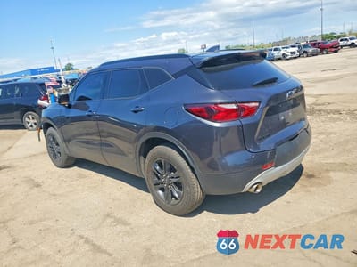 Drugie zdjęcie samochodu z przodu: 2021 CHEVROLET BLAZER 2LT VIN:3GNKBCR42MS553989 - miniatura