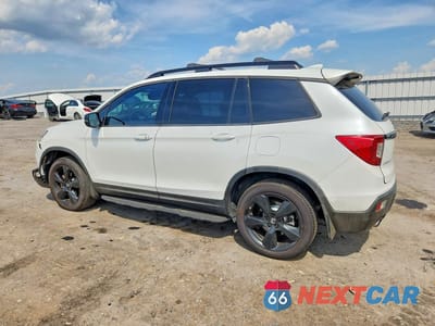 Drugie zdjęcie samochodu z przodu: 2021 HONDA PASSPORT ELITE VIN:5FNYF8H08MB014725 - miniatura