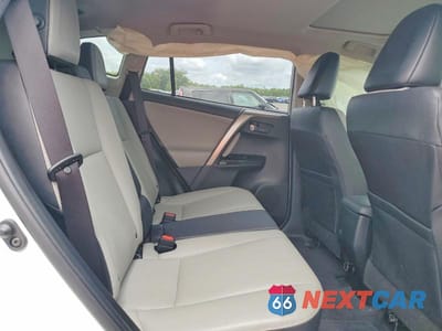 Zdjęcie 11 z 14 samochodu: 2018 TOYOTA RAV4 LIMITED VIN:JTMYFREV2JJ205955 - miniatura