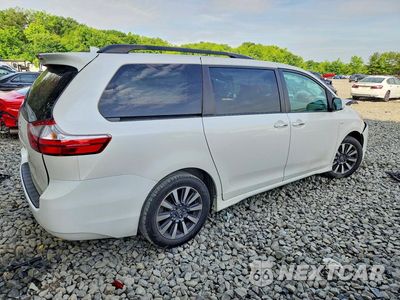 Trzecie zdjęcie samochodu z tyłu: 2019 TOYOTA SIENNA XLE 7-PASSENGER VIN:5TDDZ3DC8KS225506 - miniatura
