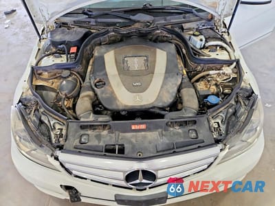 Zdjęcie 11 z 12 samochodu: 2012 MERCEDES-BENZ C 300 4MATIC VIN:WDDGF8BB9CA692788 - miniatura