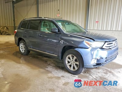 Czwarte zdjęcie samochodu z boku: 2012 TOYOTA HIGHLANDER SE VIN:5TDBK3EH8CS156601 - miniatura